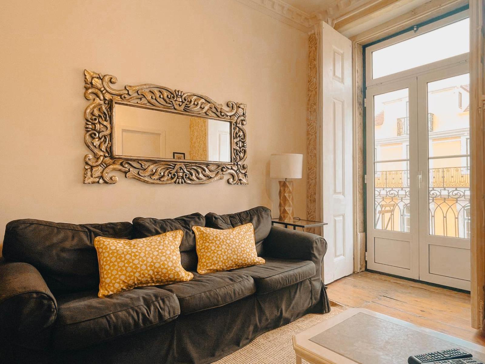 Baixa Pombalina - 4 Bedroom Apartment Lisbon Bagian luar foto