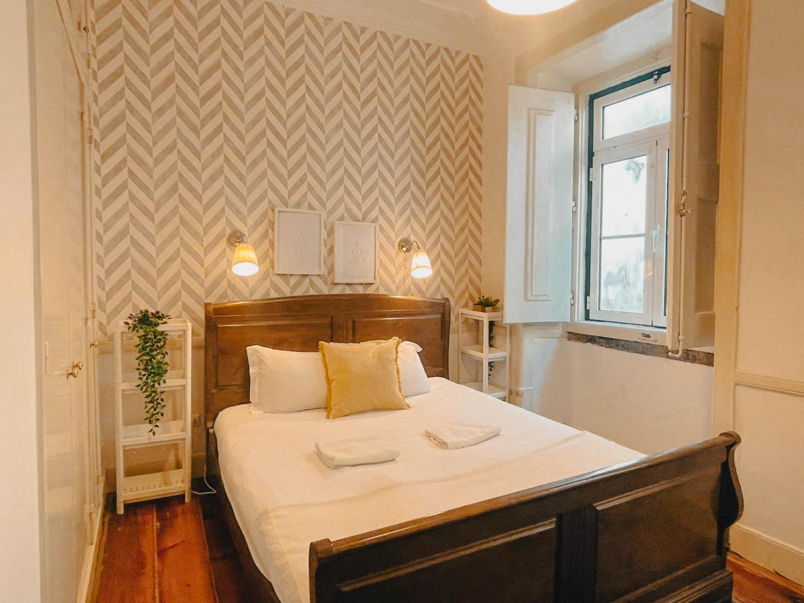 Baixa Pombalina - 4 Bedroom Apartment Lisbon Bagian luar foto